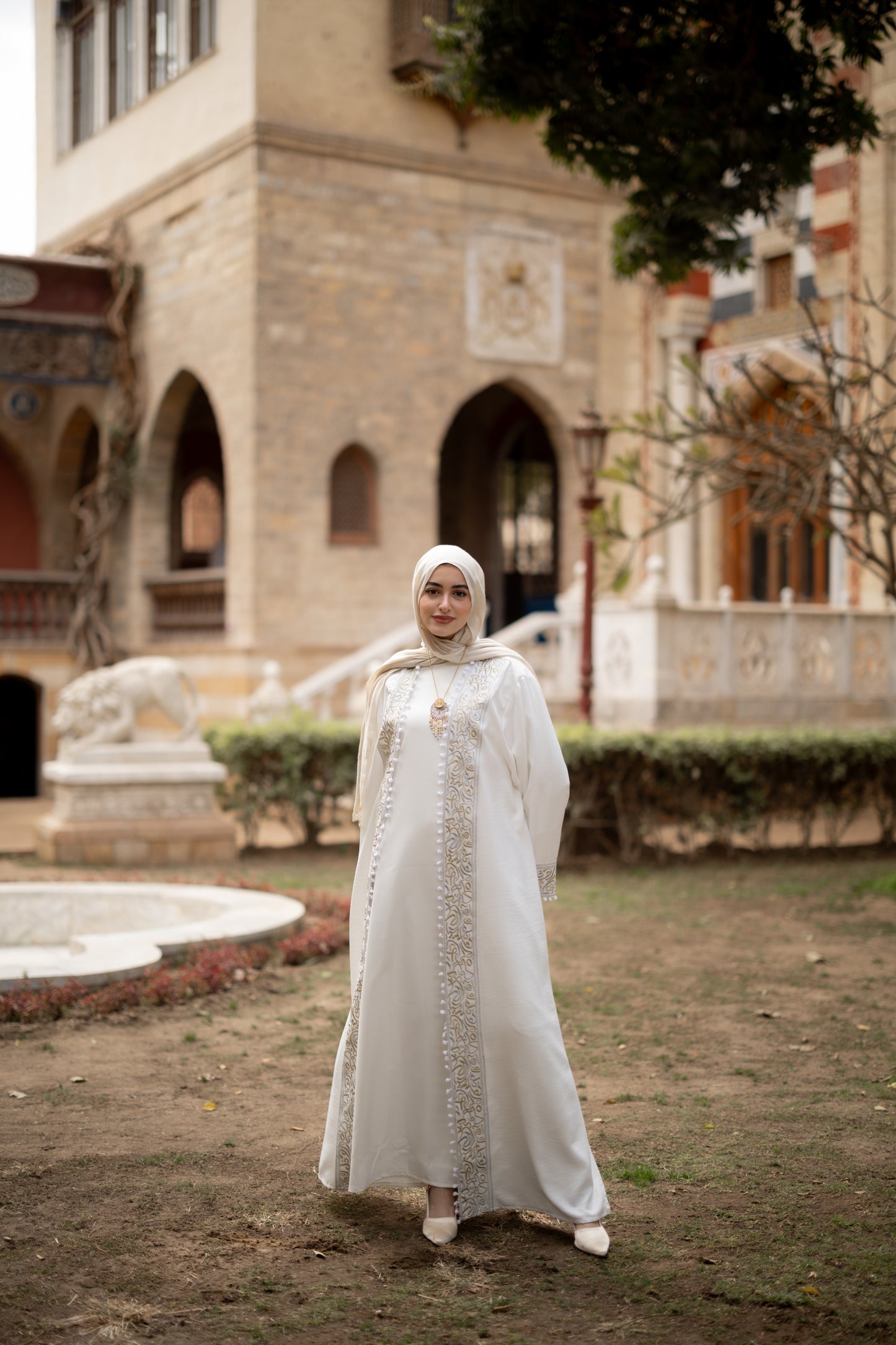 Qamar AlZaman Abaya in White