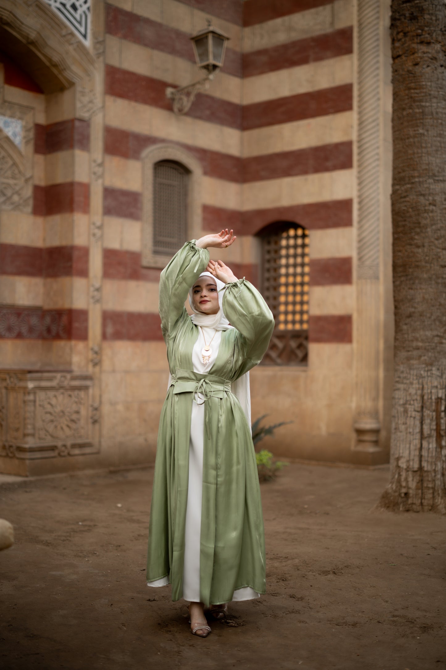 Layali Ramadan Kaftan in pistage