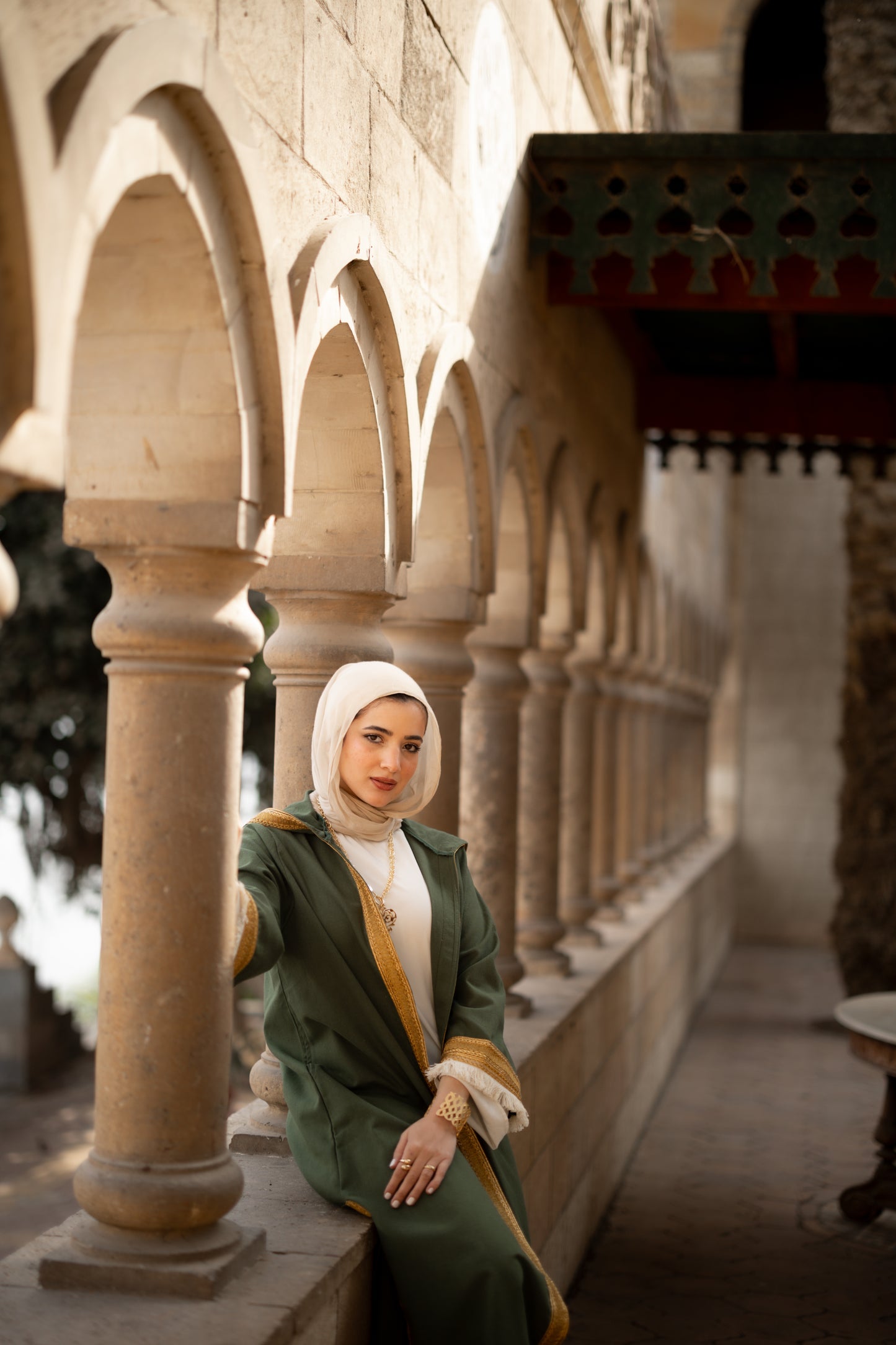 Linen Kaftan Maghrebi in Olive