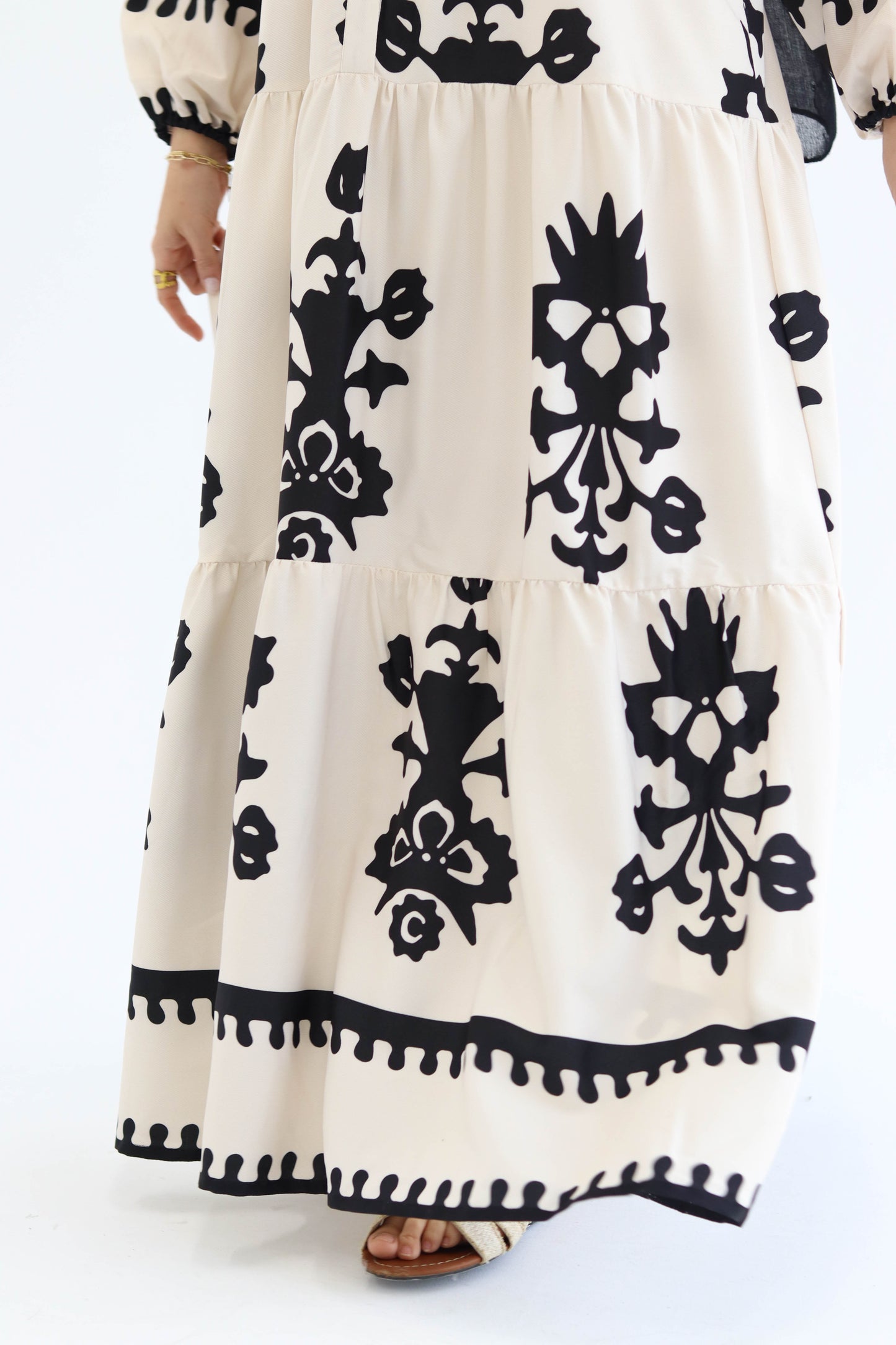 Summer Days Dress in Beige n Black