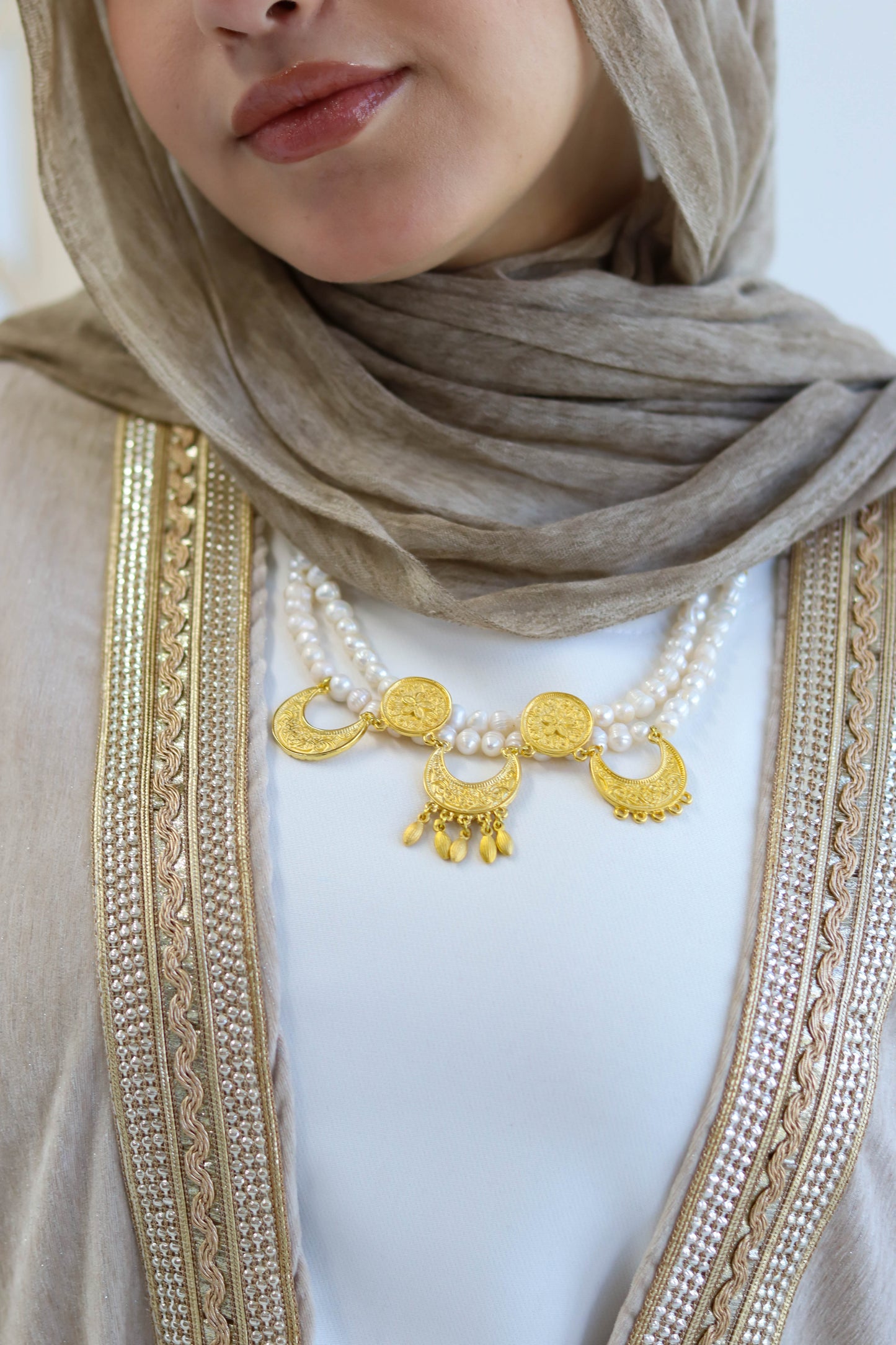 Dai AlQamar Kaftan in Beige