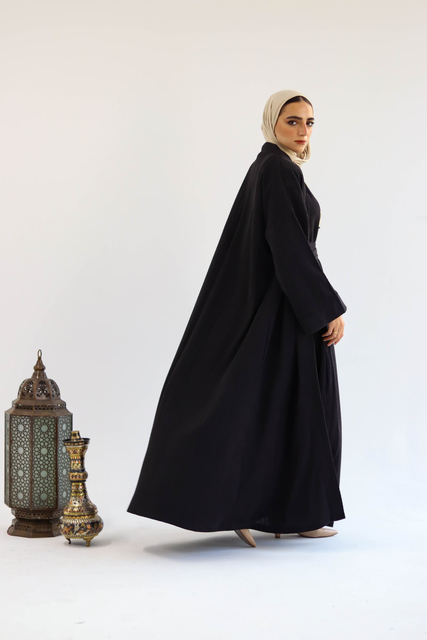 Kaftan Set of Sukoon in Black
