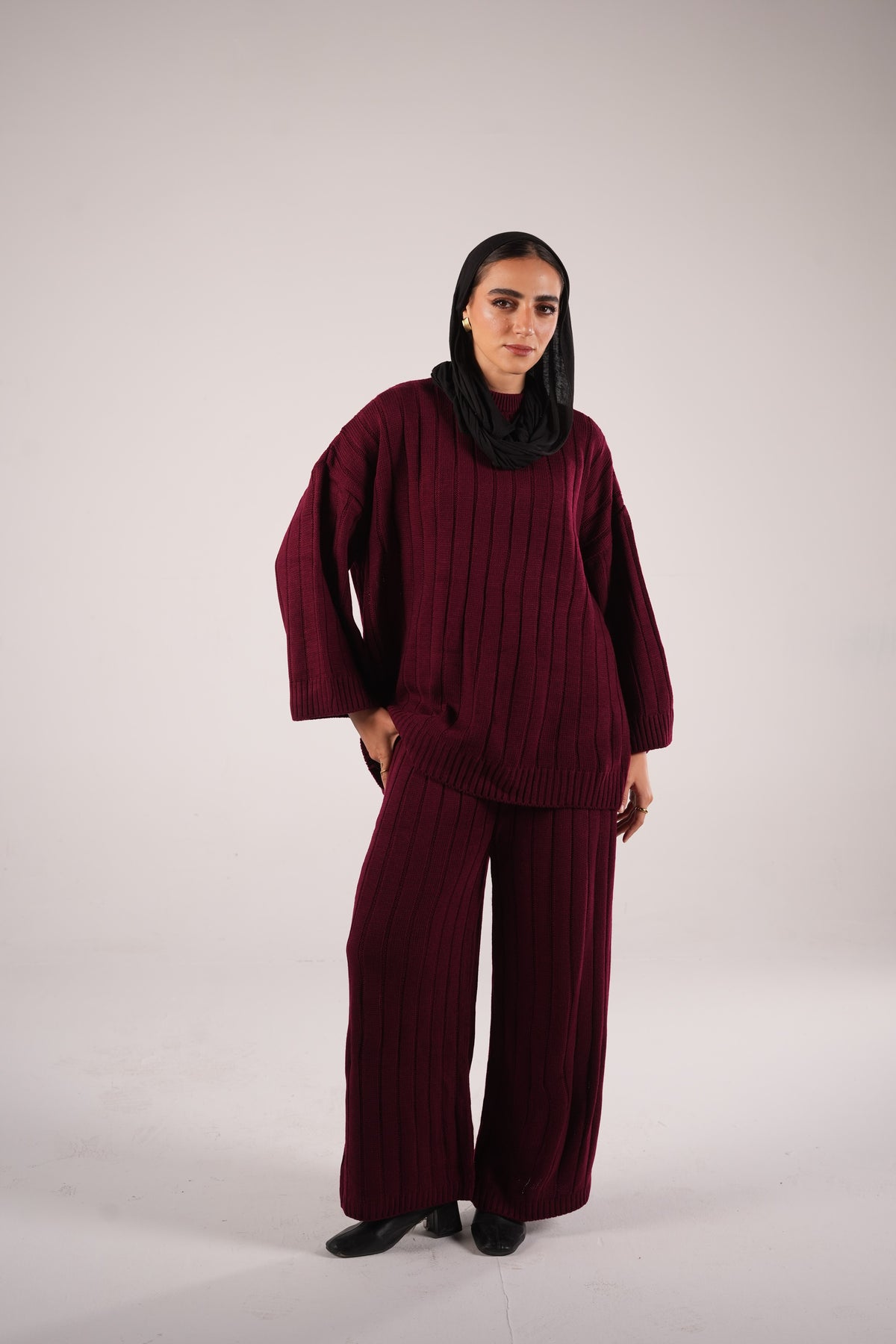 Tara Wool Set in Burgundy