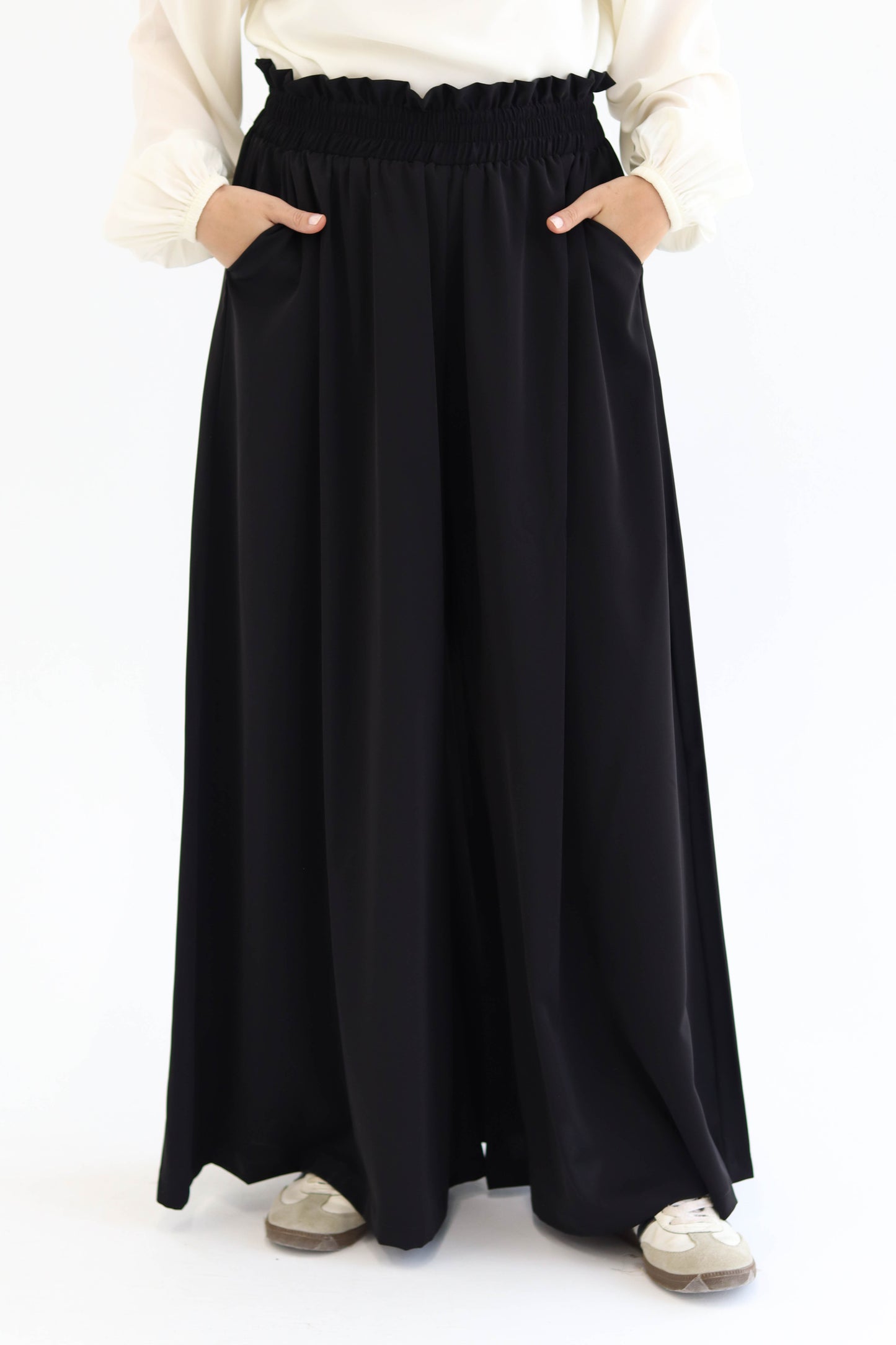 Wide Leg Linen Pants in Black