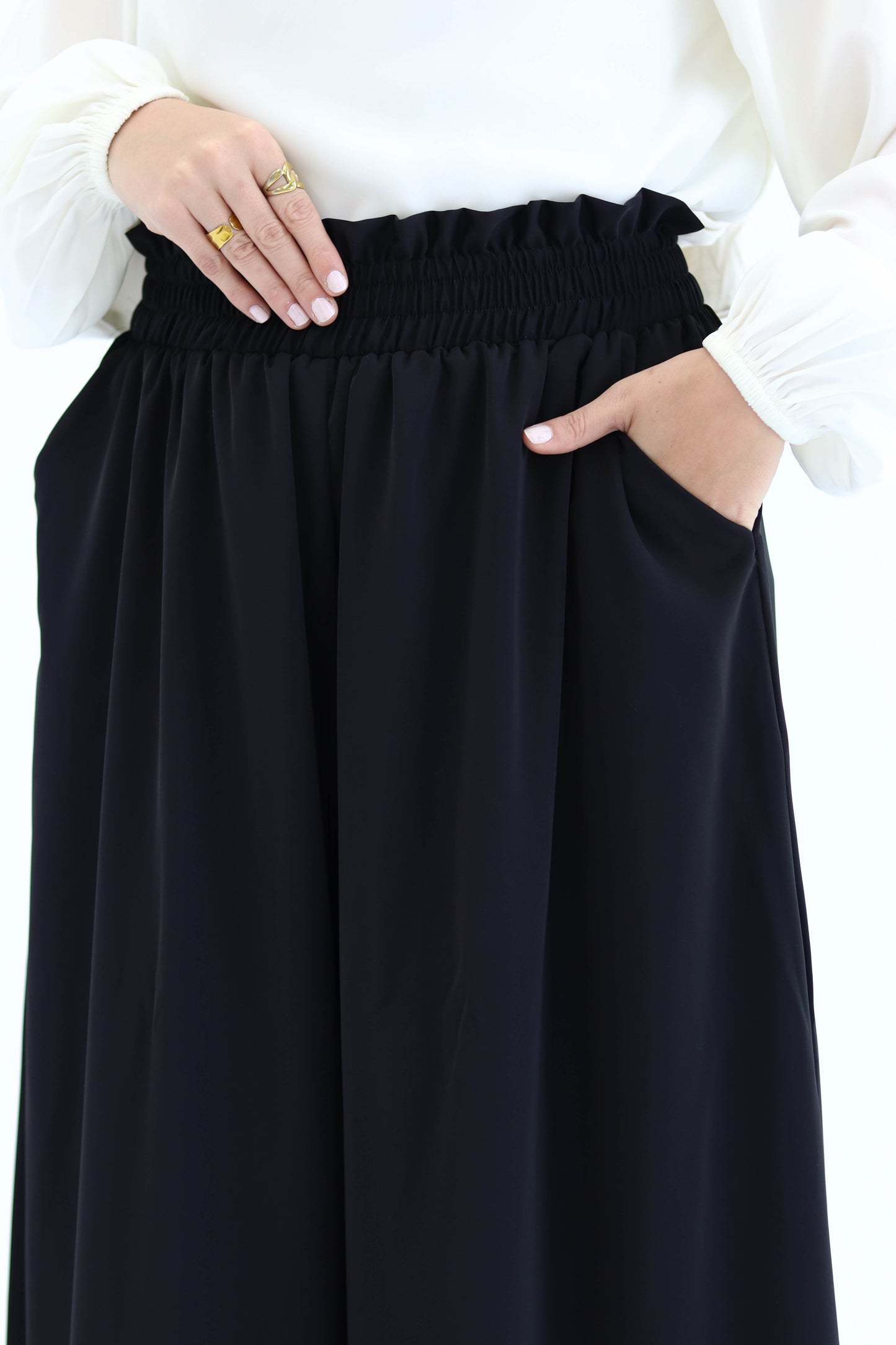 Wide Leg Linen Pants in Black