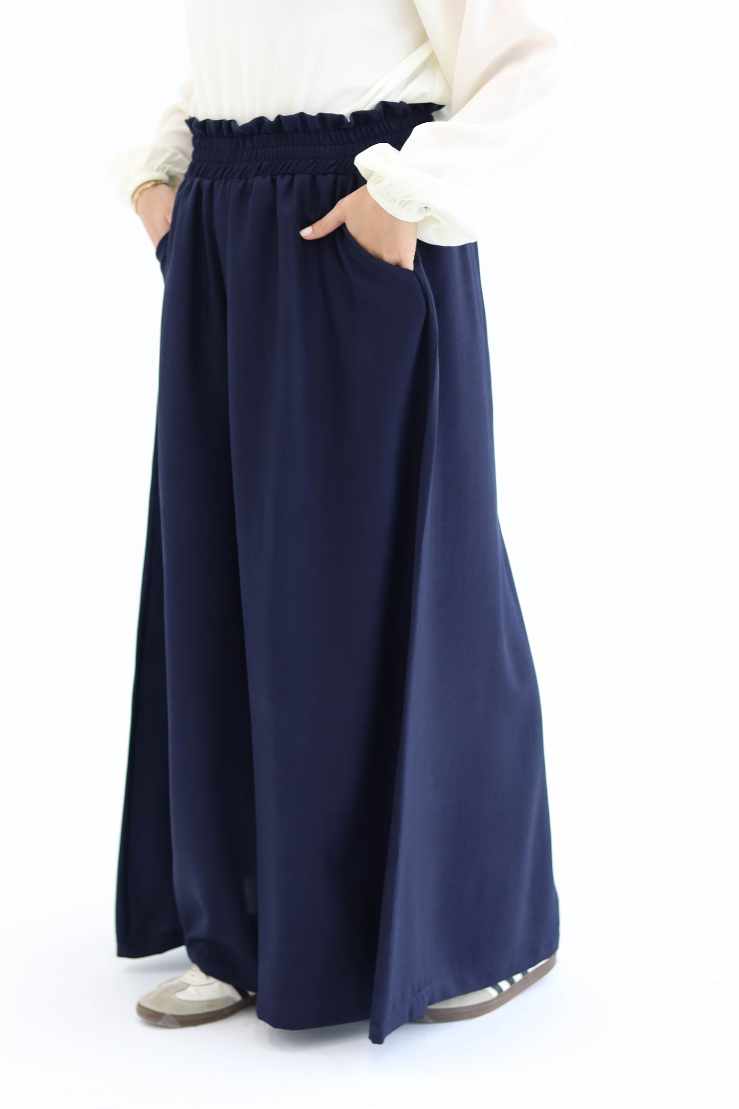 Wide Leg Linen Pants in Navy
