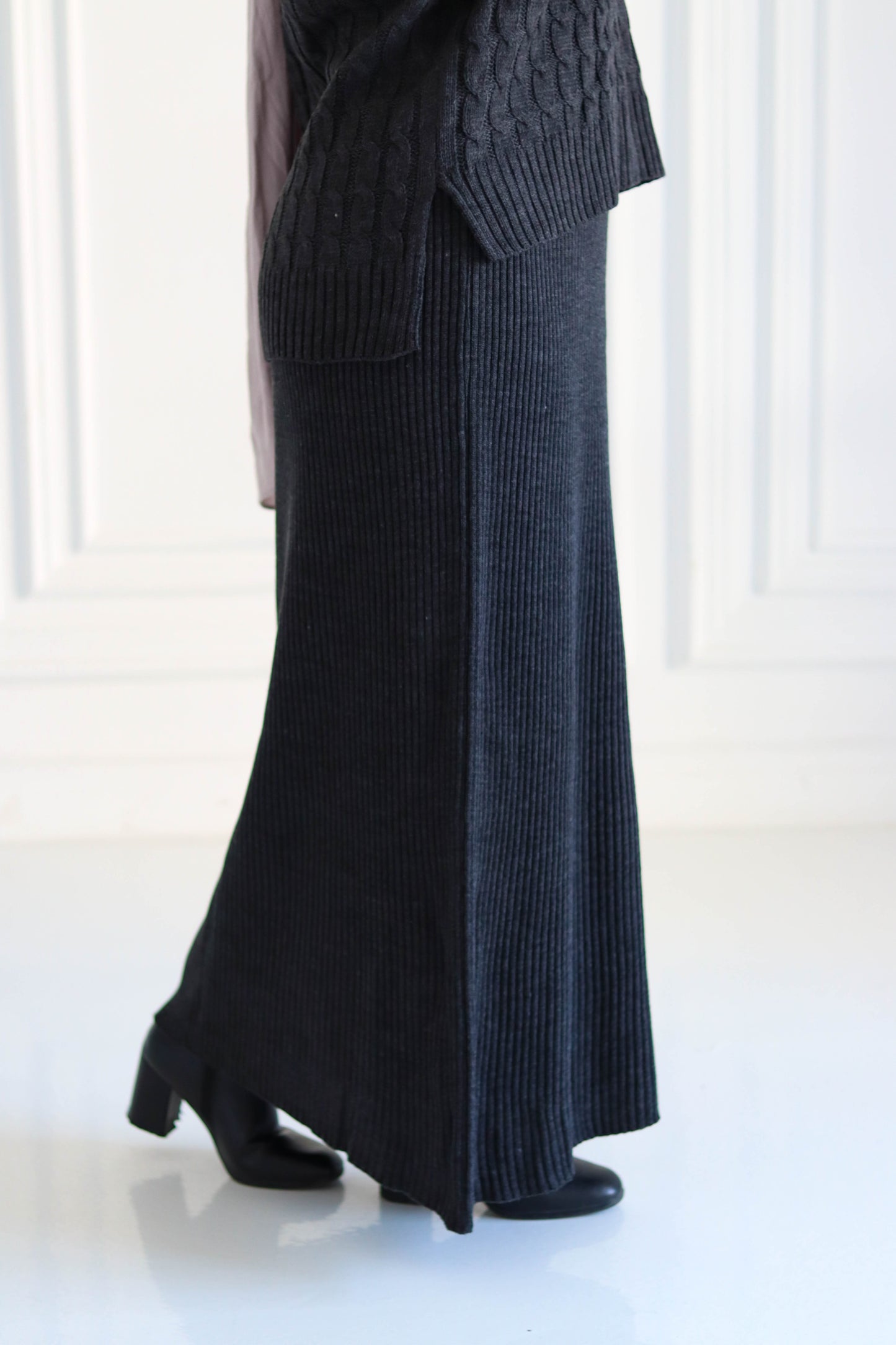 Braided Winter Set in Dark Grey (Tunic and skirt)