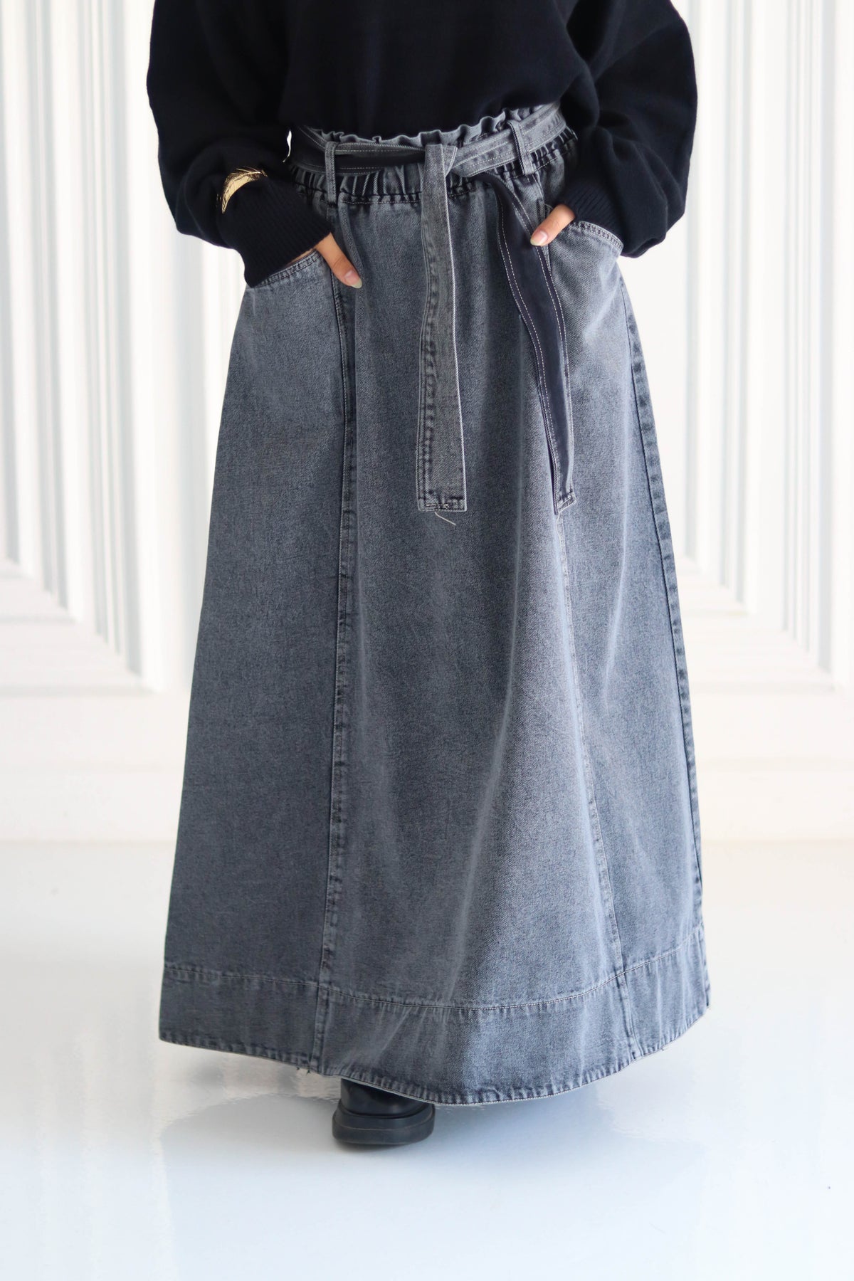Denim Cloush Skirt in Grey