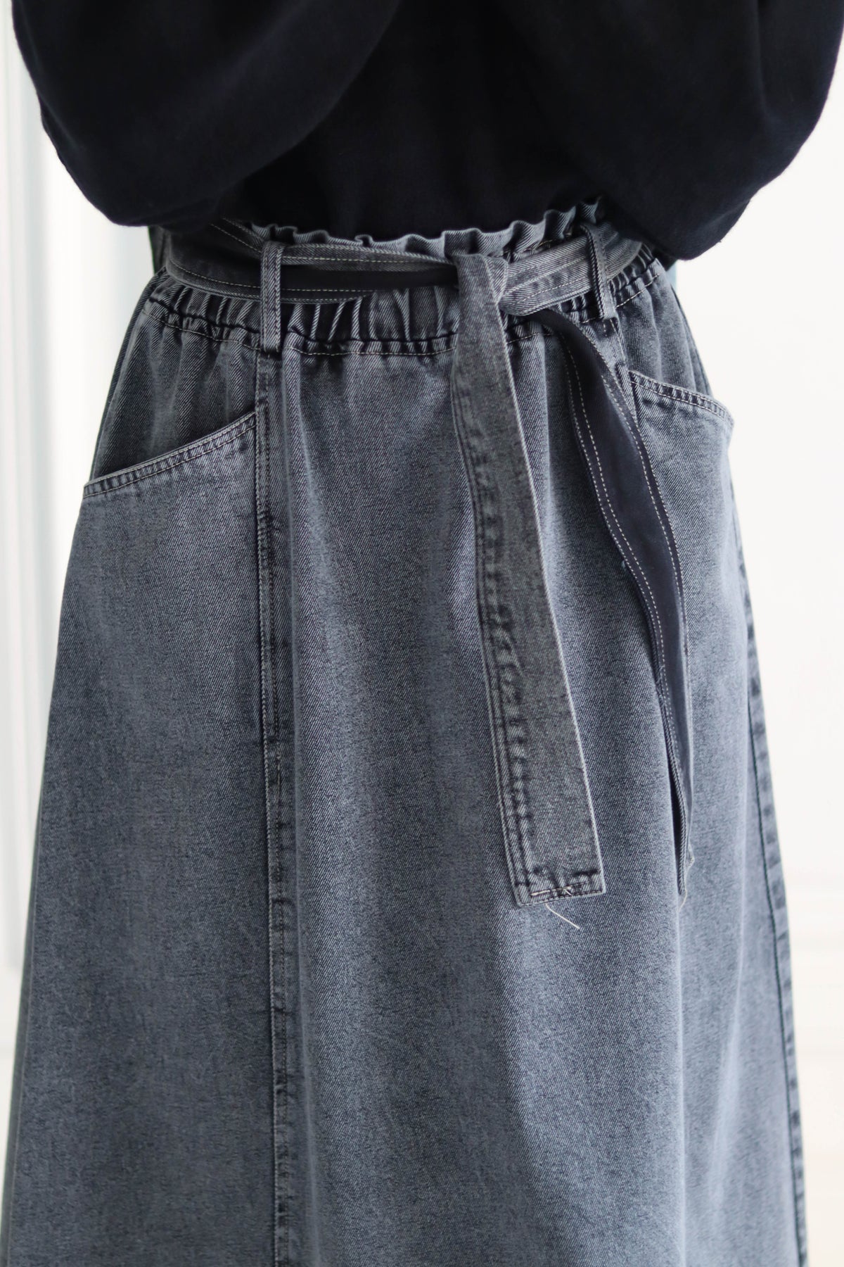 Denim Cloush Skirt in Grey
