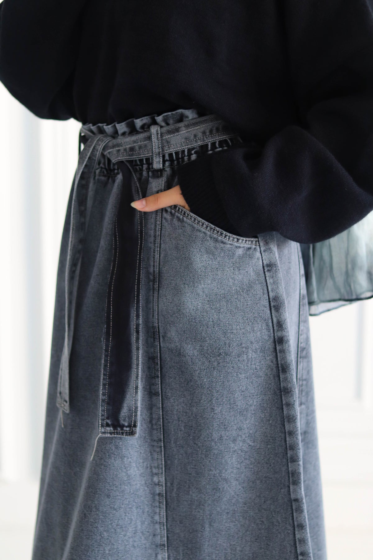 Denim Cloush Skirt in Grey