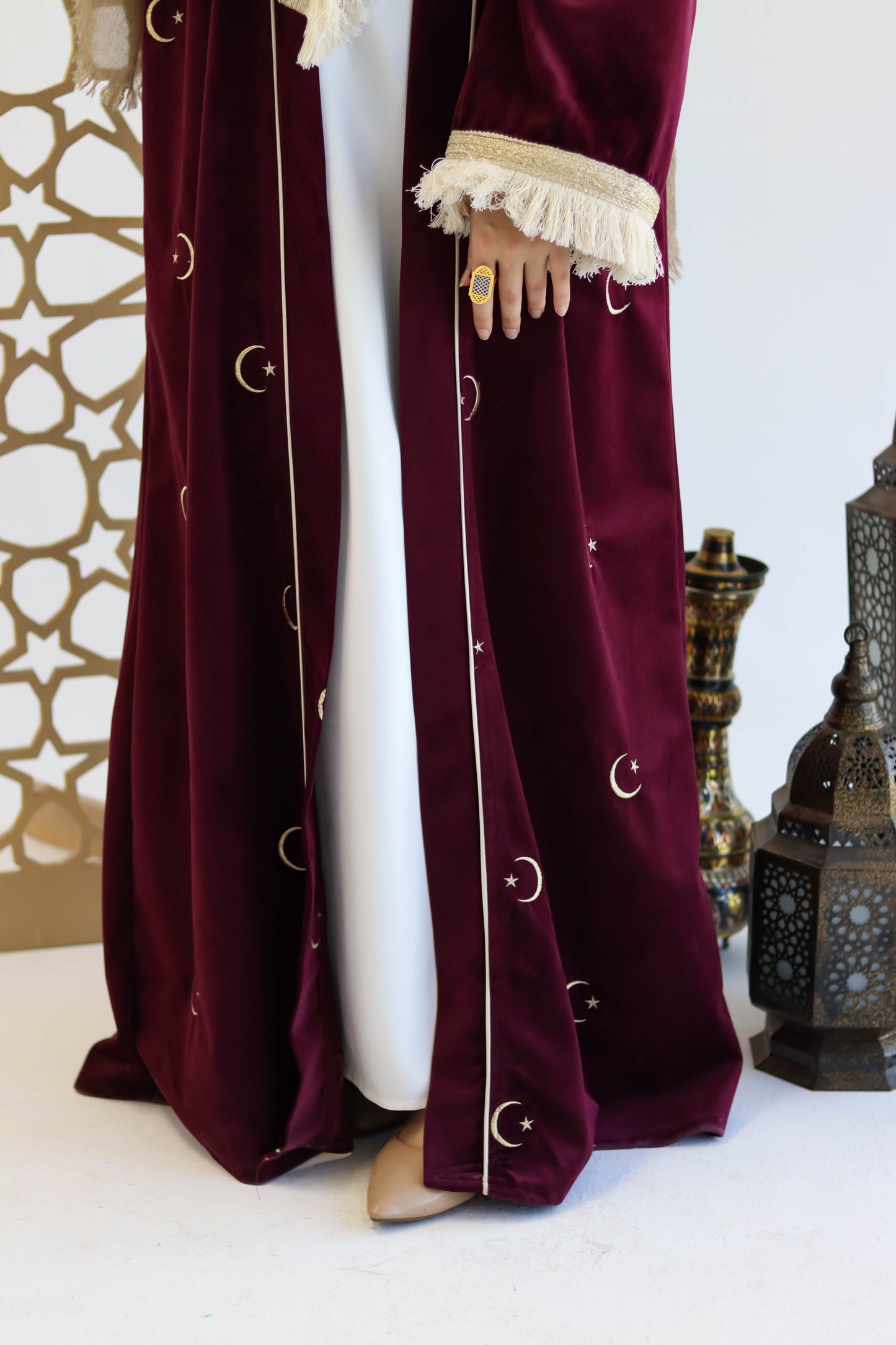 Estabraq Kaftan in Burgundy
