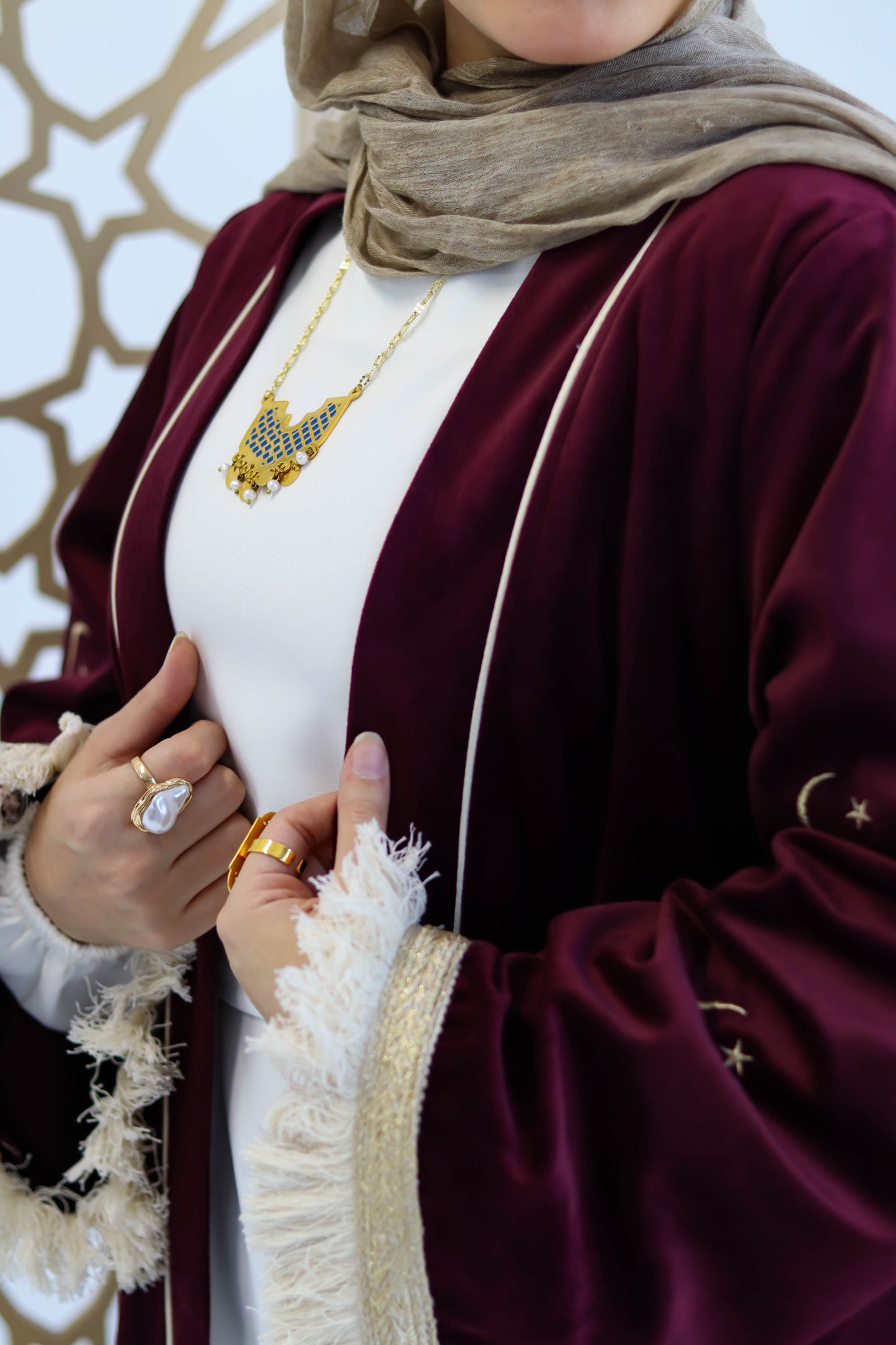 Estabraq Kaftan in Burgundy