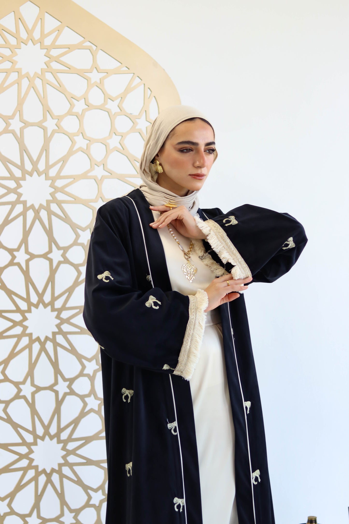 Dorrah Kaftan in Black