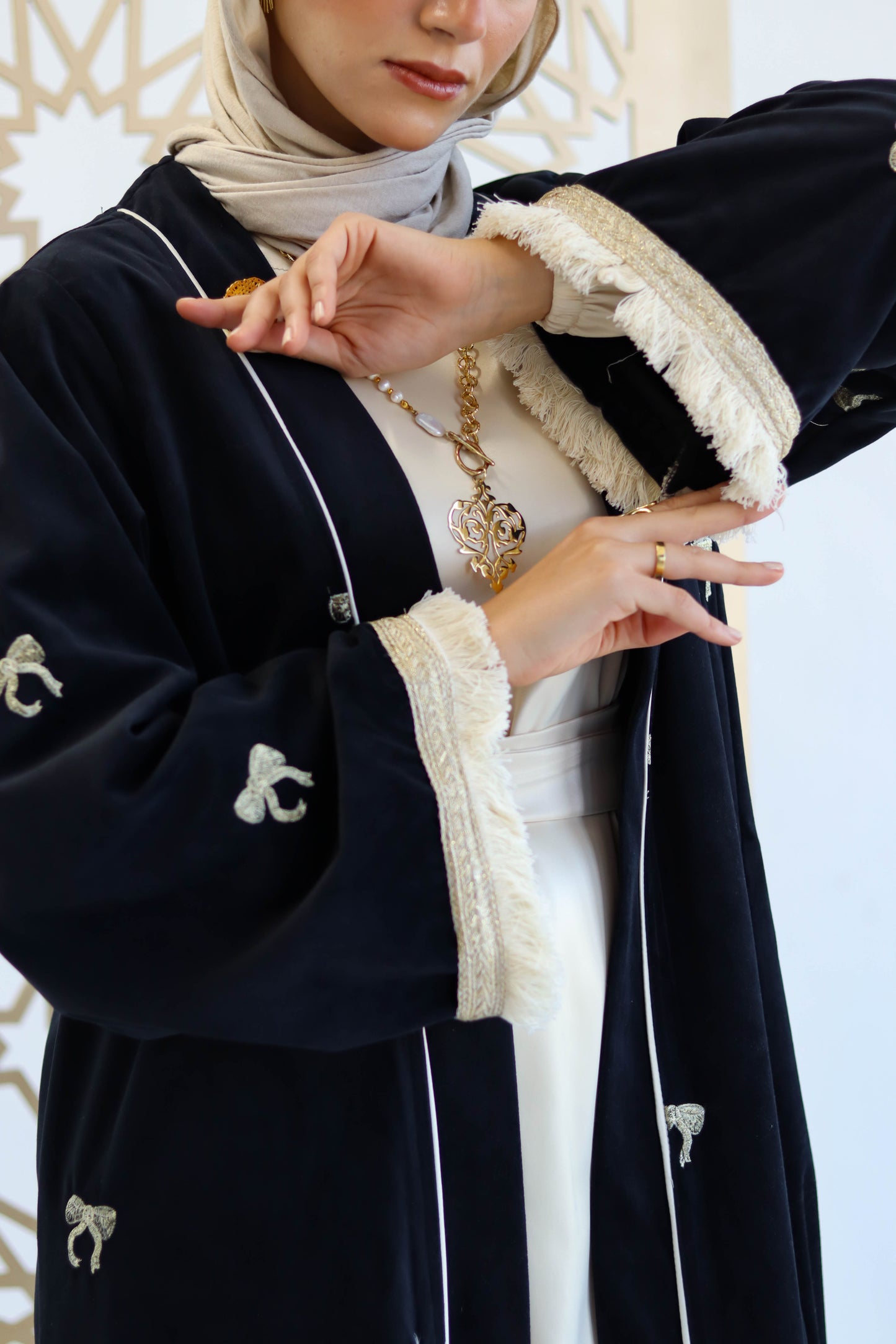 Dorrah Kaftan in Black