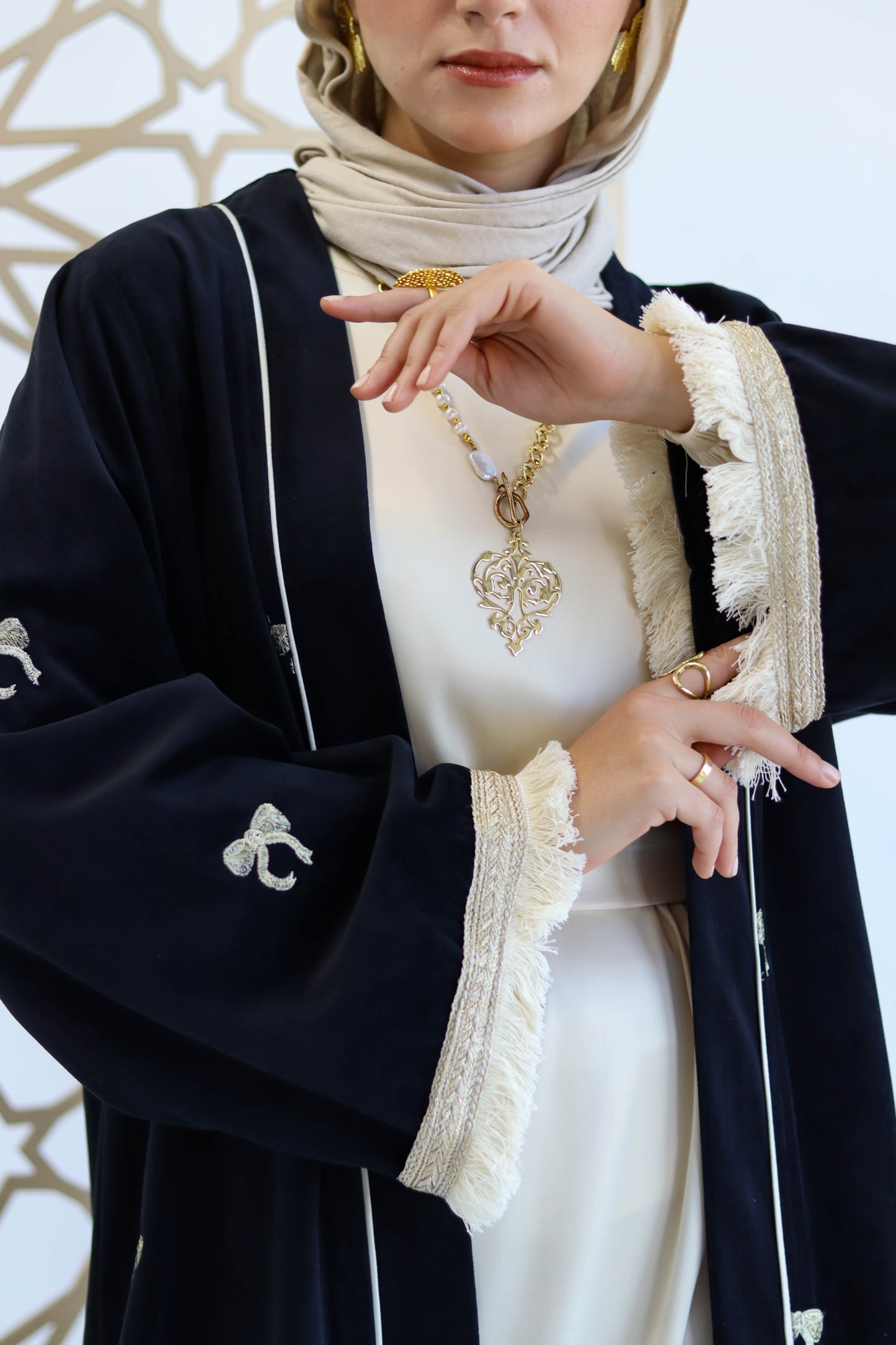 Dorrah Kaftan in Black