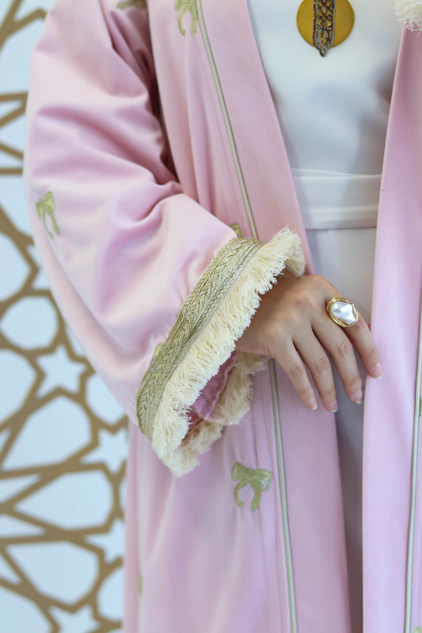 Dorrah Kaftan in Pink