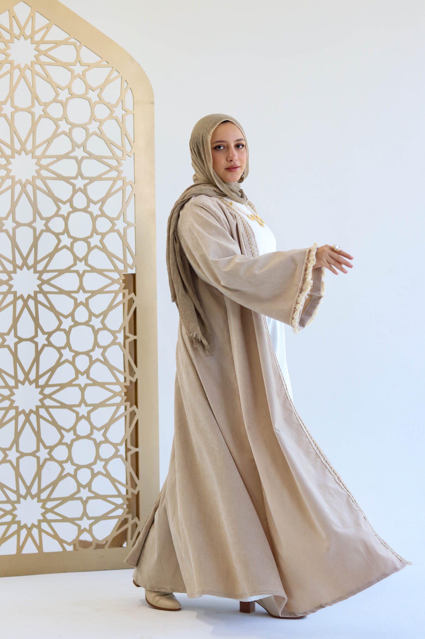 Dai AlQamar Kaftan in Beige