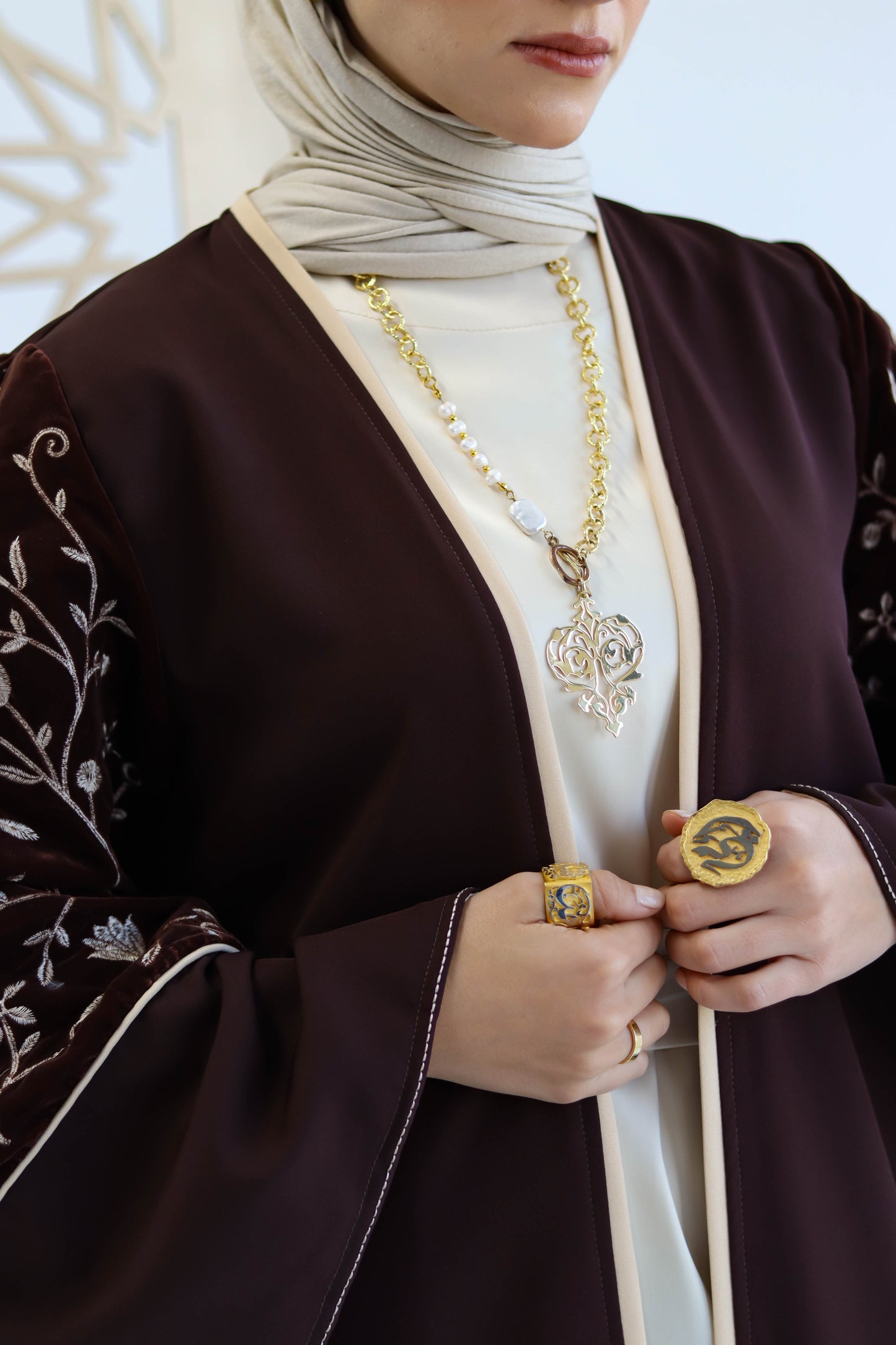 Jouri Kaftan in Brown