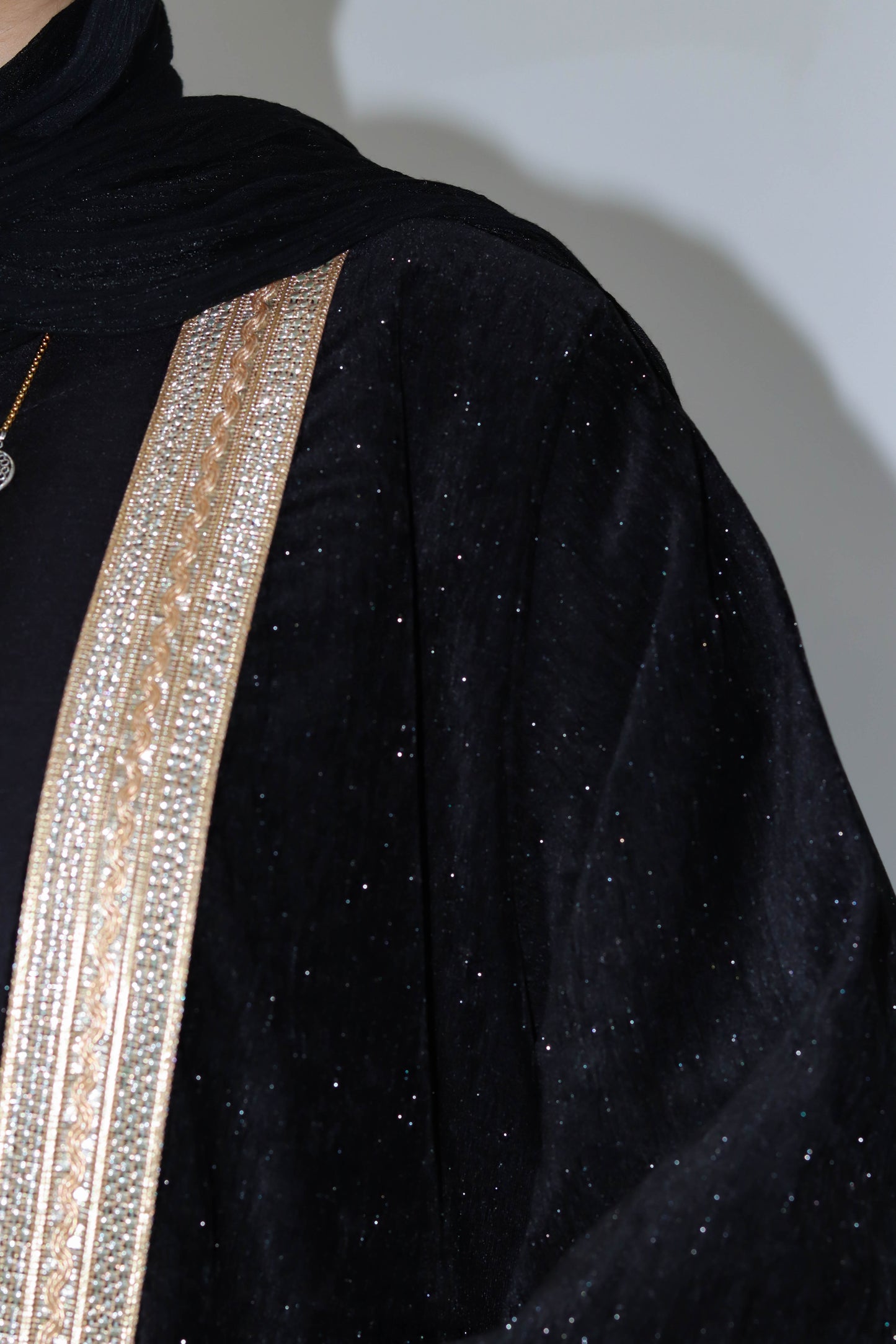 Dai AlQamar Kaftan in Black