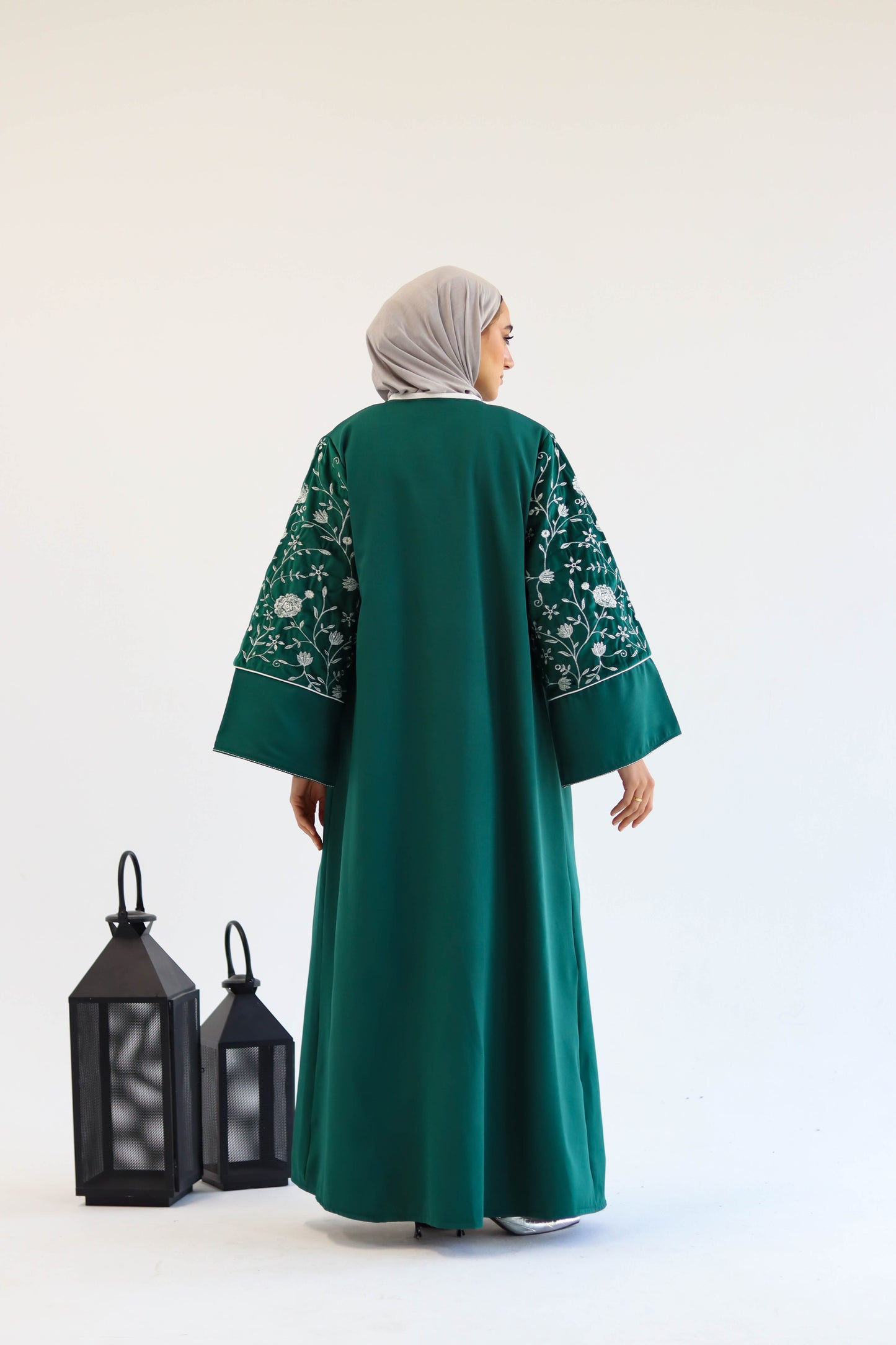 Jouri Kaftan in Royal Green