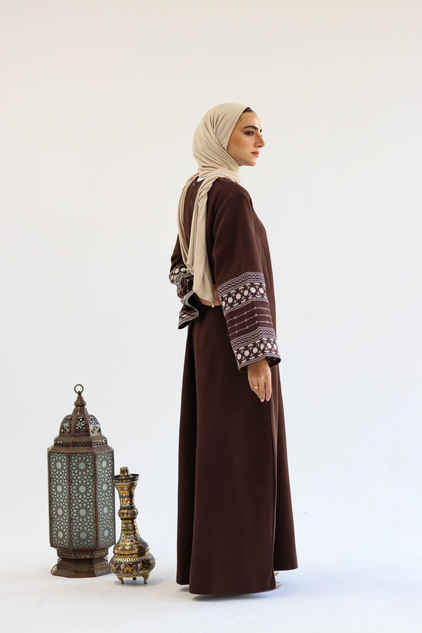 Deebaje Abaya in Brown