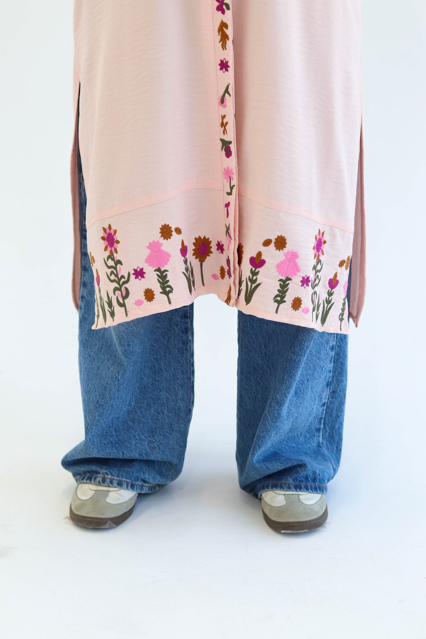 Floral Embroidered Linen Chemise in Pink