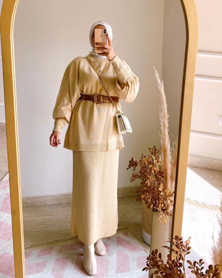 Plain Winter Set in Beige (Tunic and skirt)