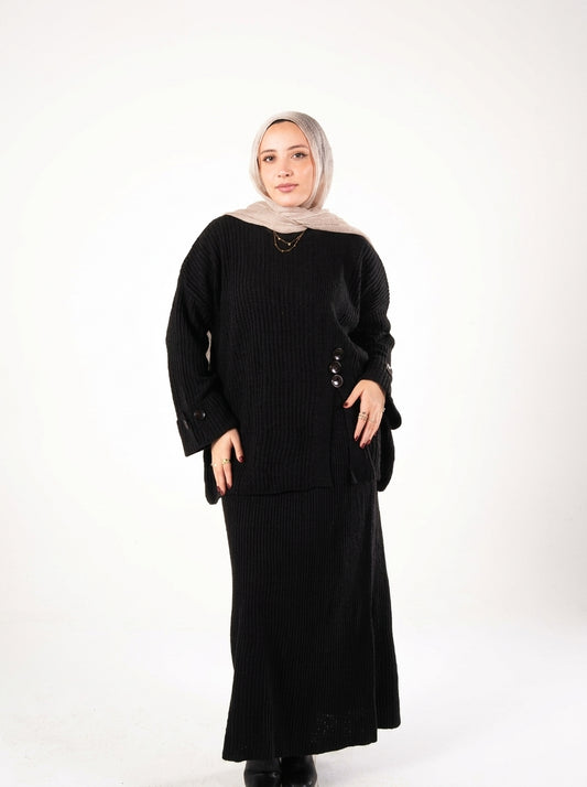 Button Tale Set in Black