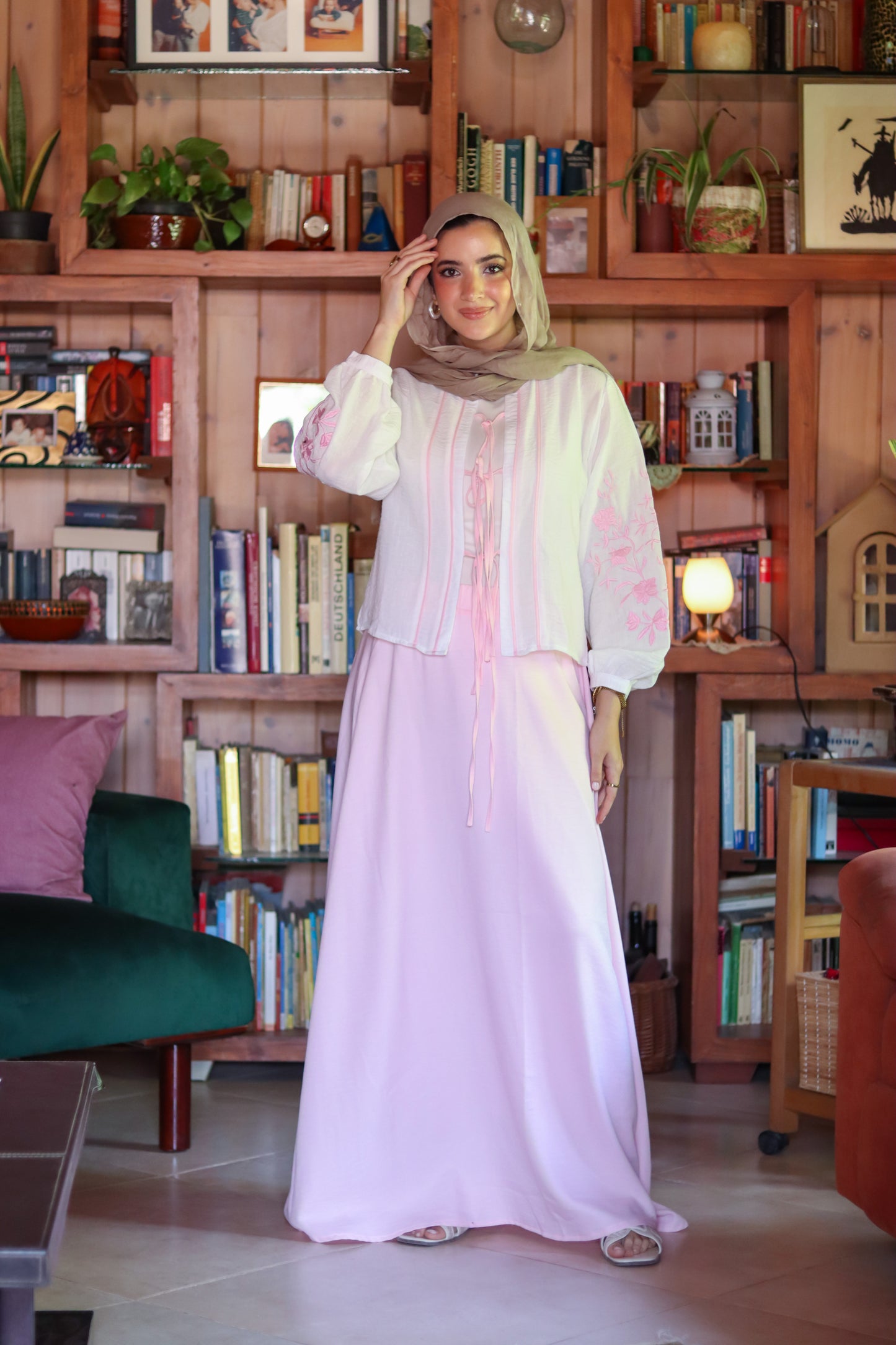 Capri Embroidered Set in Pink