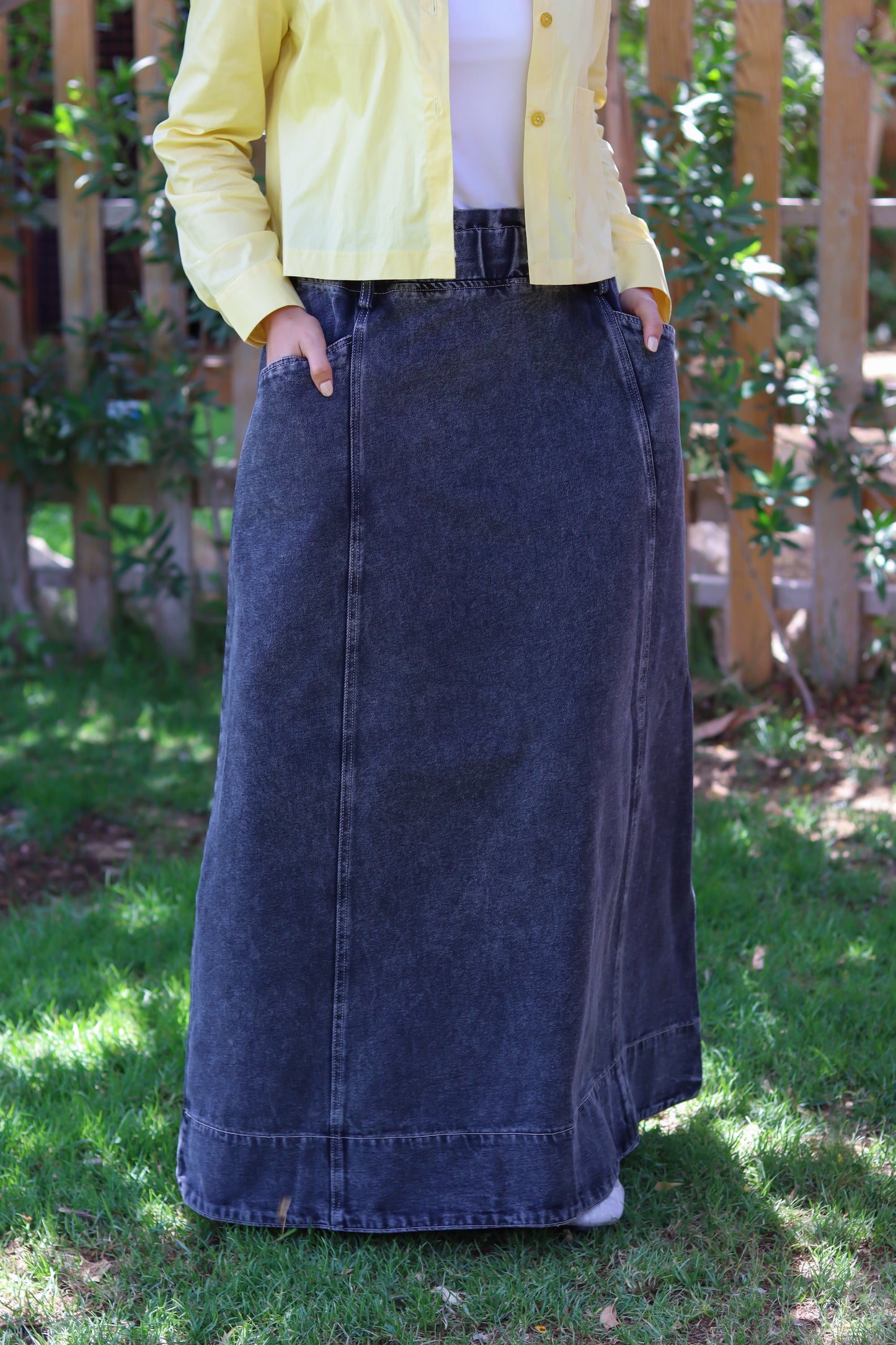 Denim Cloush Skirt in Grey