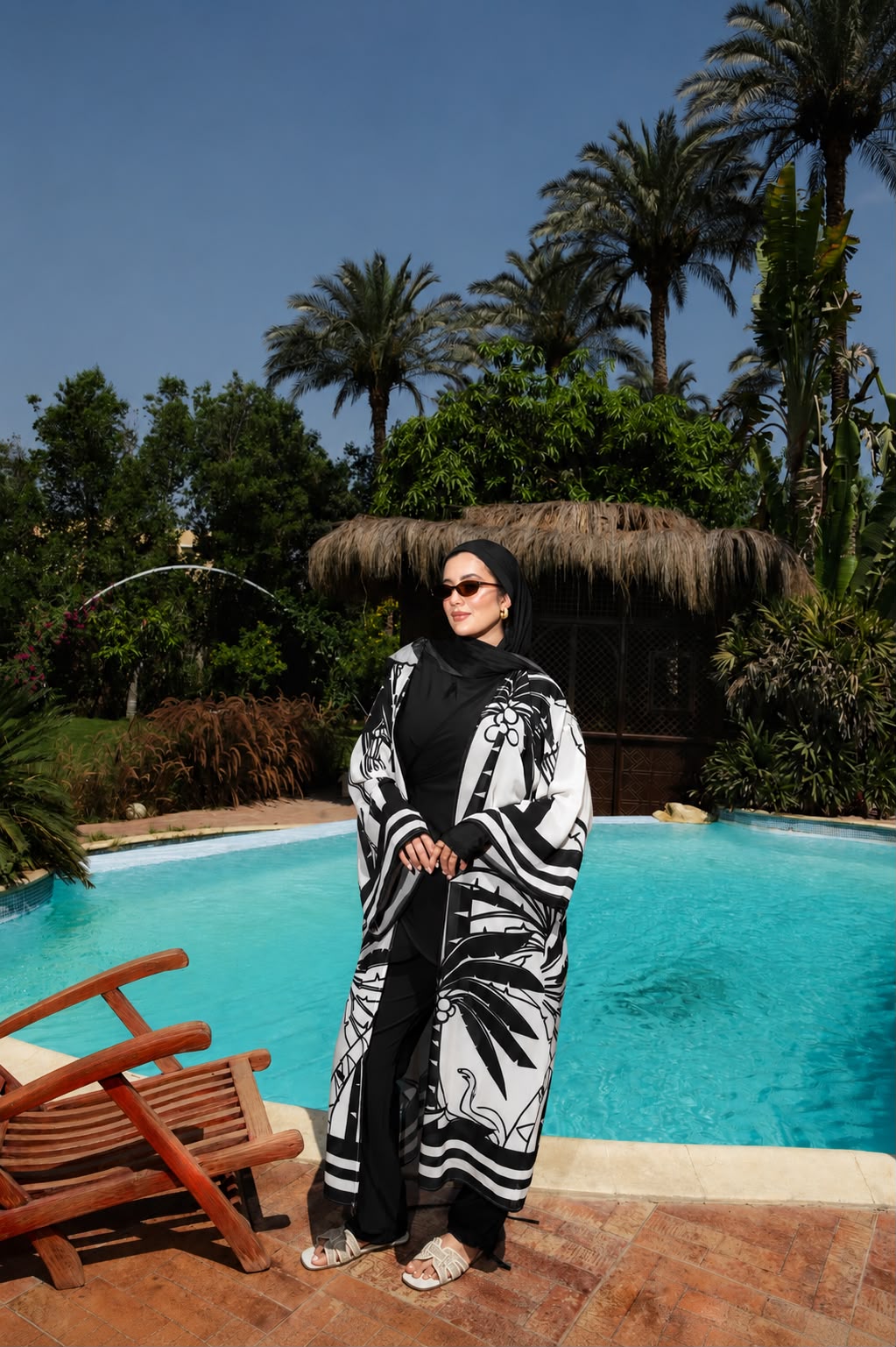 Palm Chiffon kimono in Black