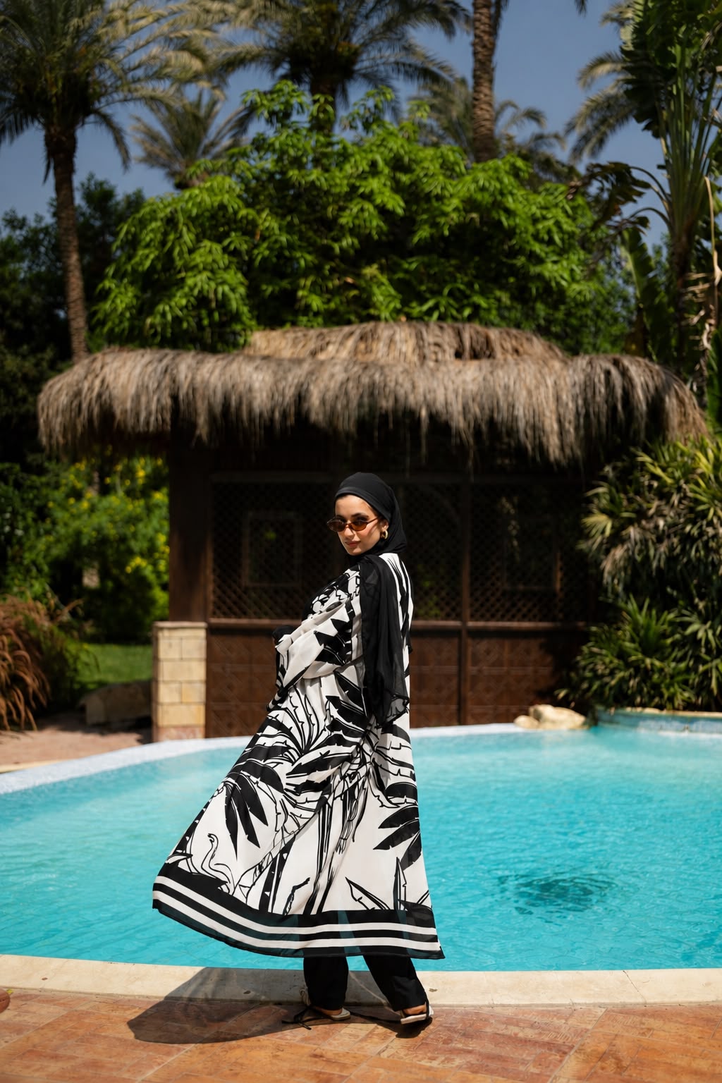 Palm Chiffon kimono in Black