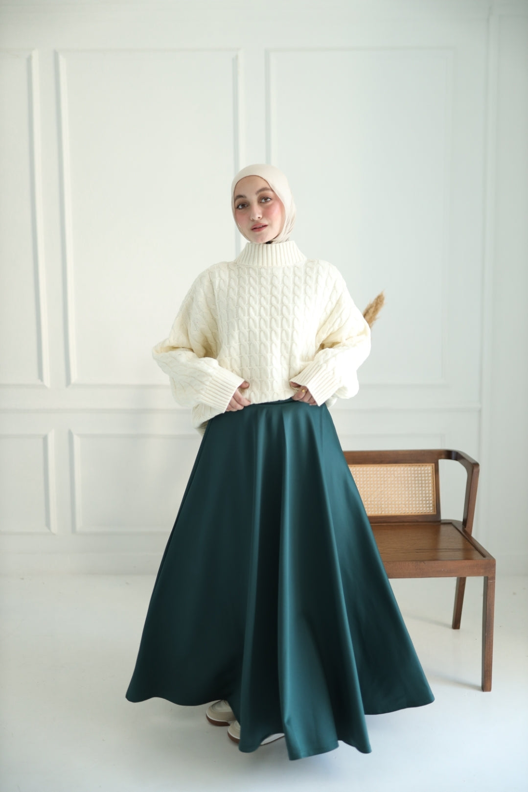 Casual Winter Set in Emerald Green (sweatshirt and skirt)