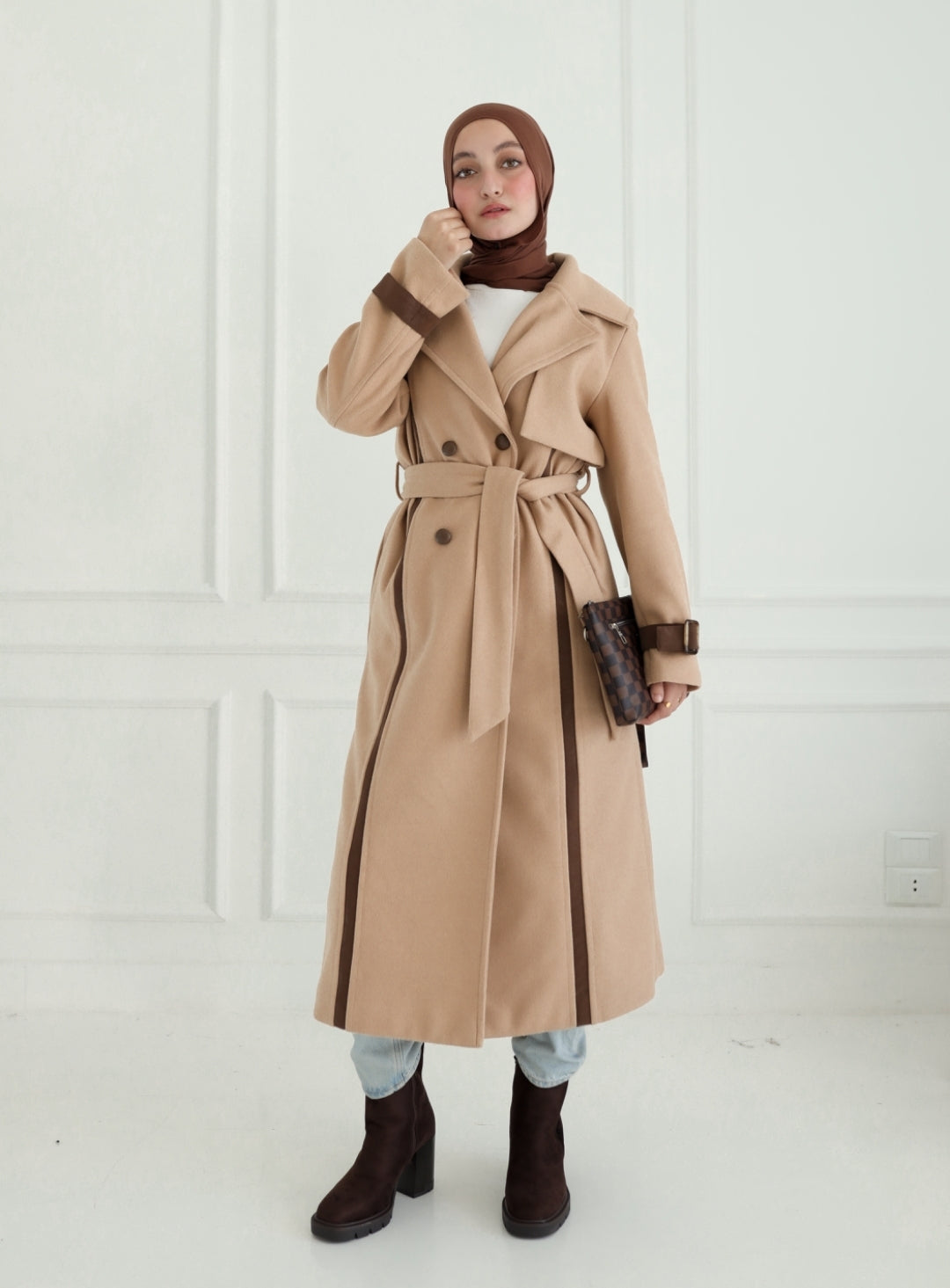 Winter Coat in Beige with leather details