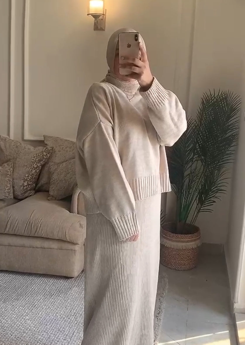 Wool Winter pullover in Beige (top only only)