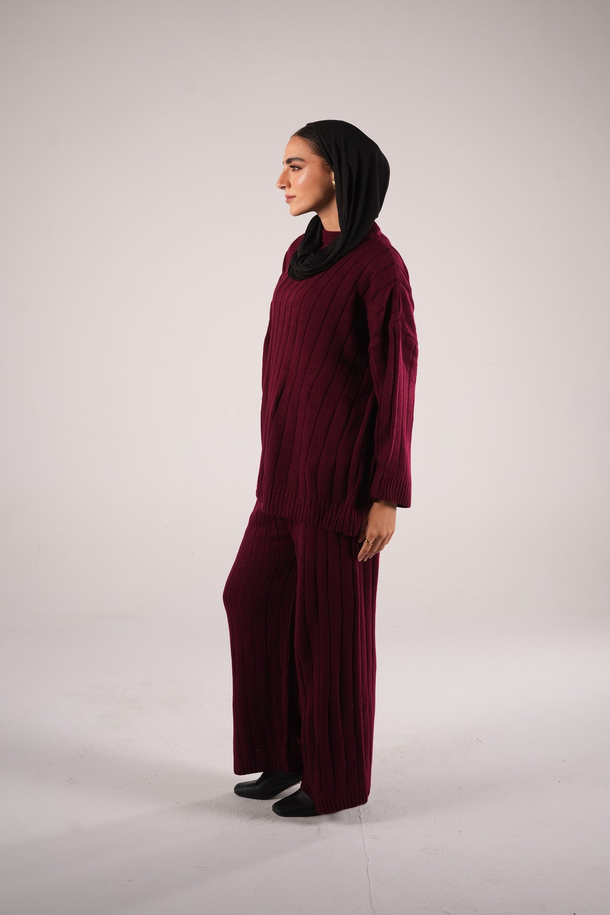 Tara Wool Set in Burgundy