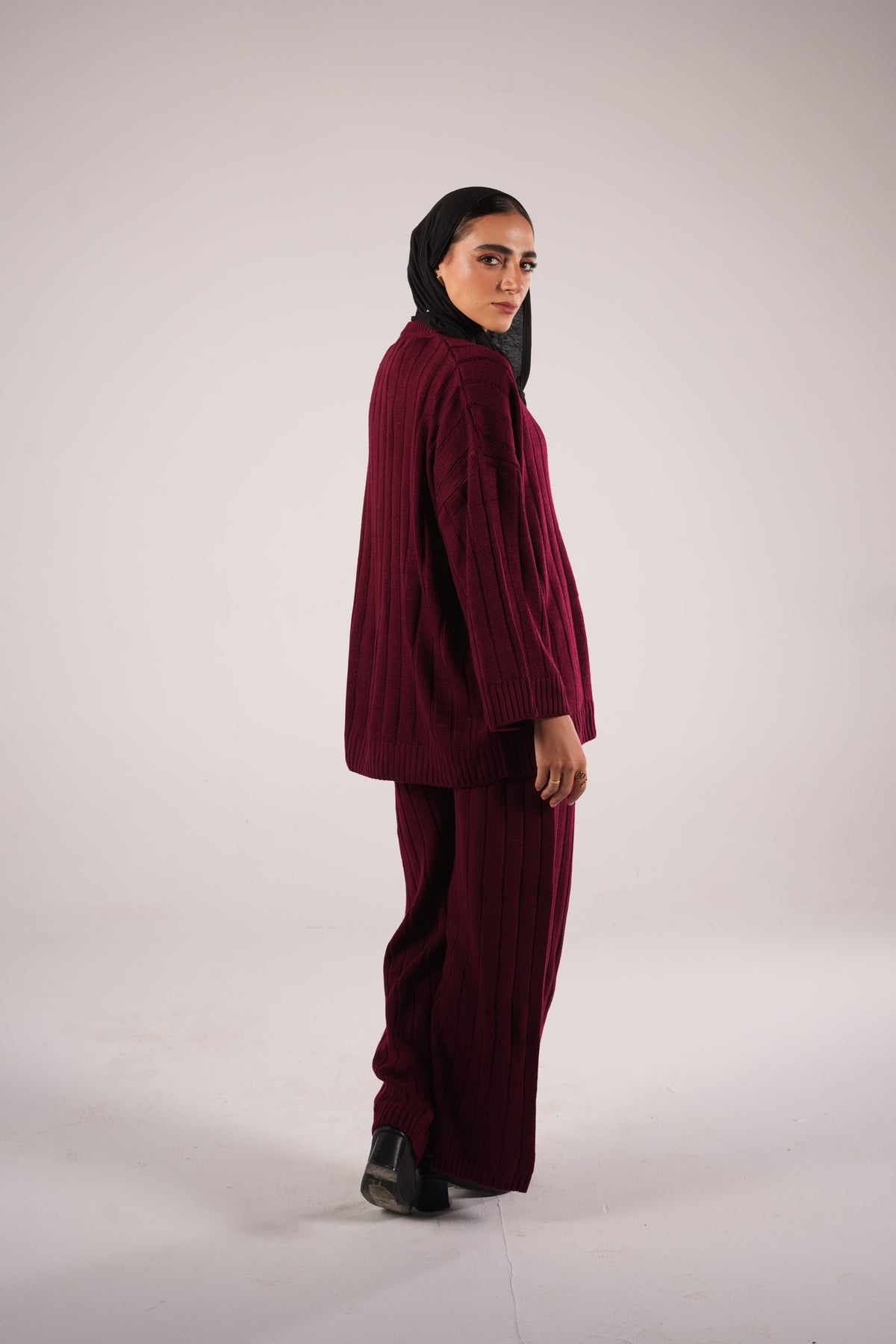 Tara Wool Set in Burgundy