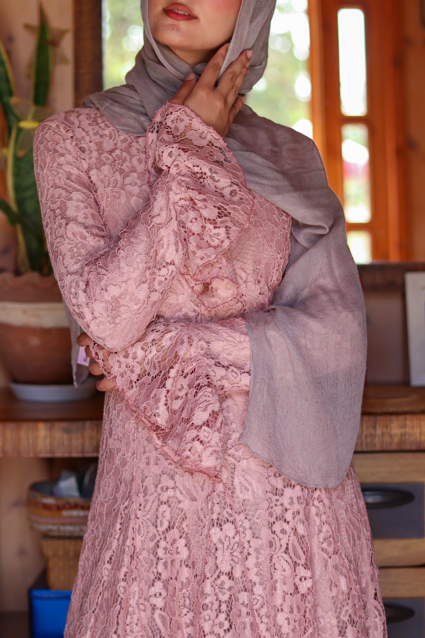 Valencia Lace Gown in Cashmere