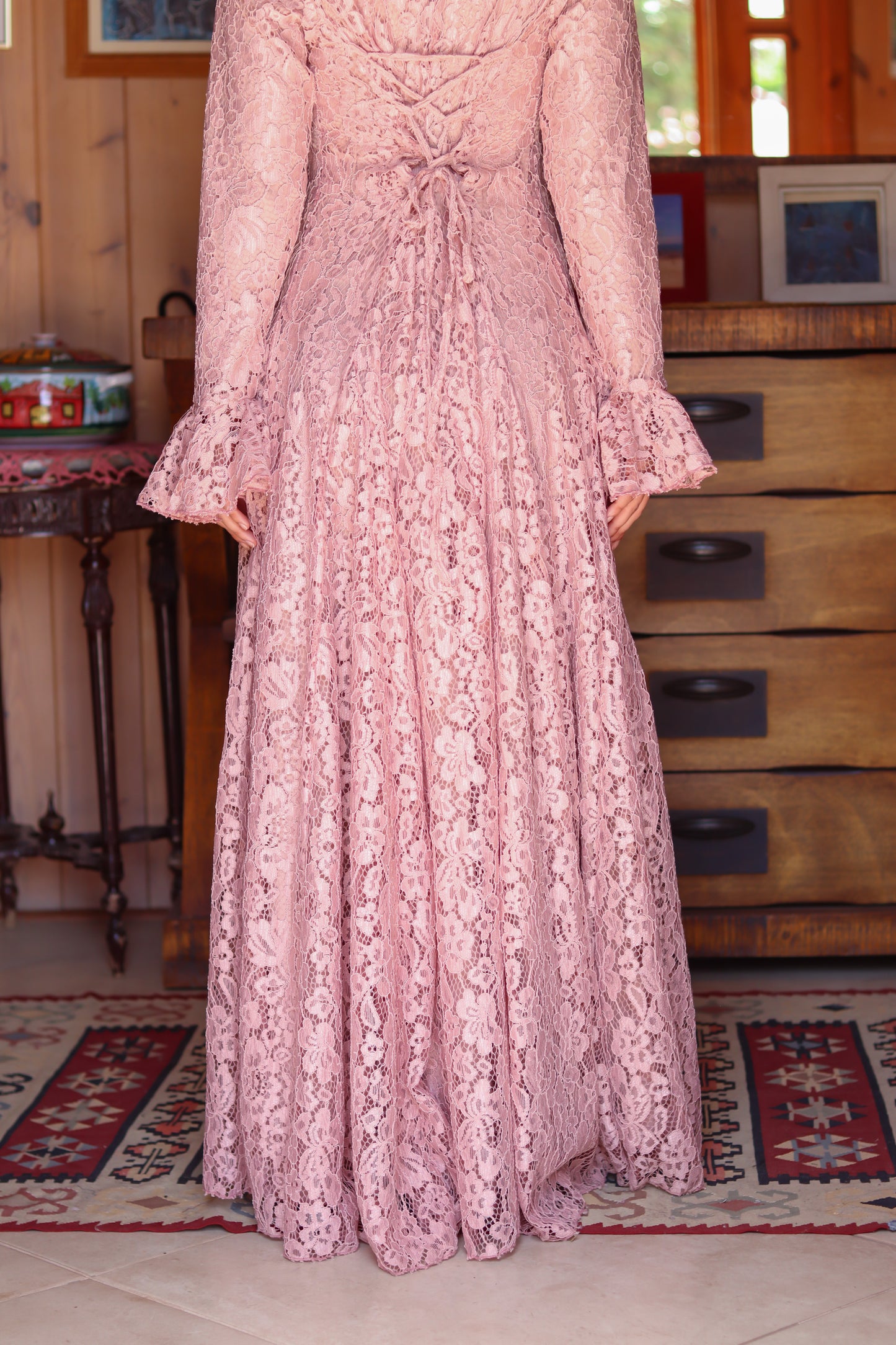 Valencia Lace Gown in Cashmere