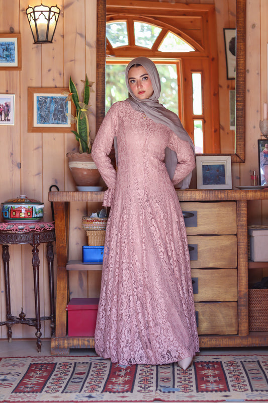 Valencia Lace Gown in Cashmere
